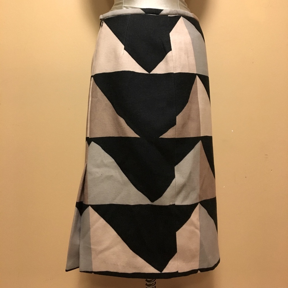 Women’s Skirt Size 4